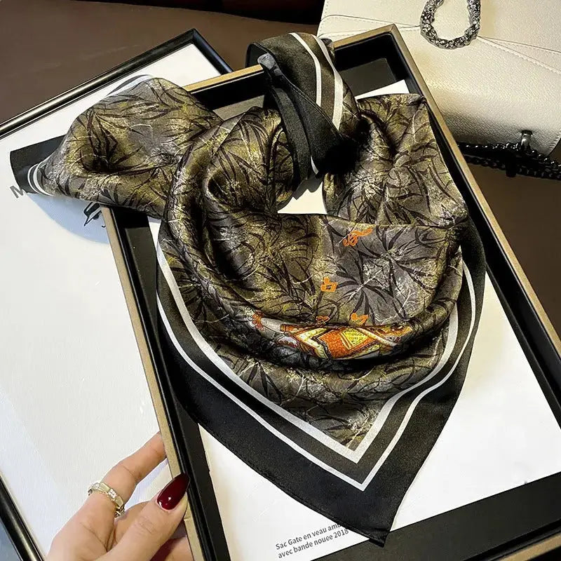 Foulard Cheveux Femme Carré Soie LUNA Coeur de Foulard