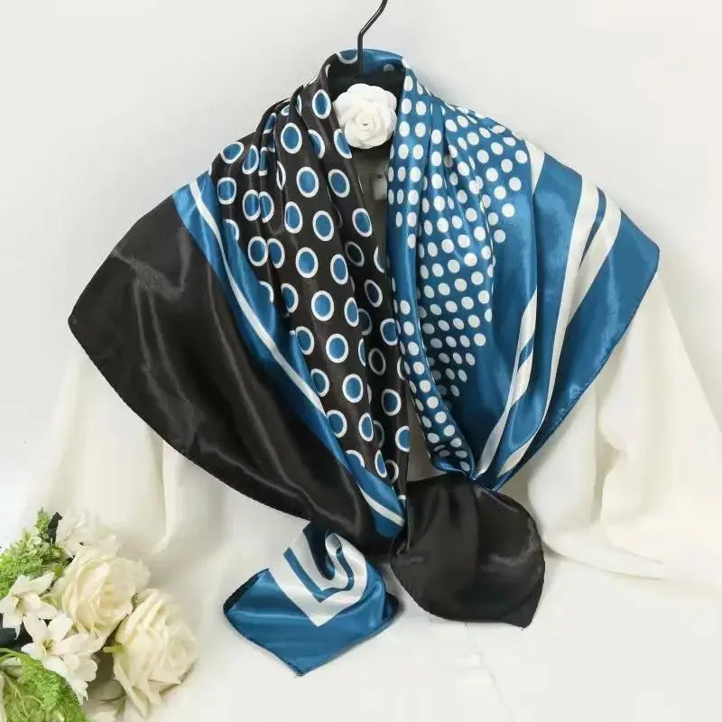 Foulard Chimio Carré Femme Bleu Noir Zaina Coeur de Foulard