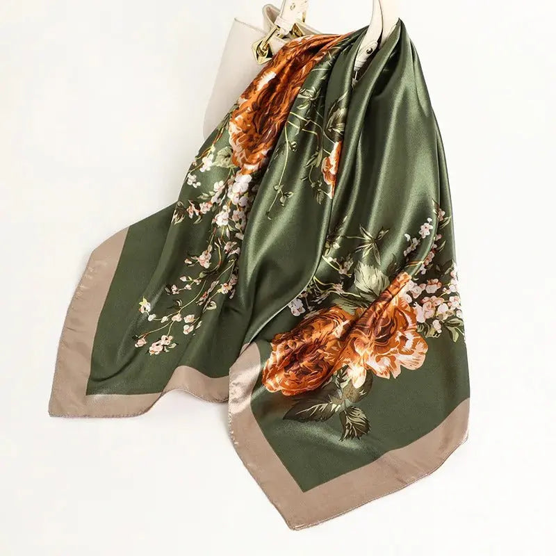 Foulard Chimio Carré Femme Vert Sombre Zina Coeur de Foulard