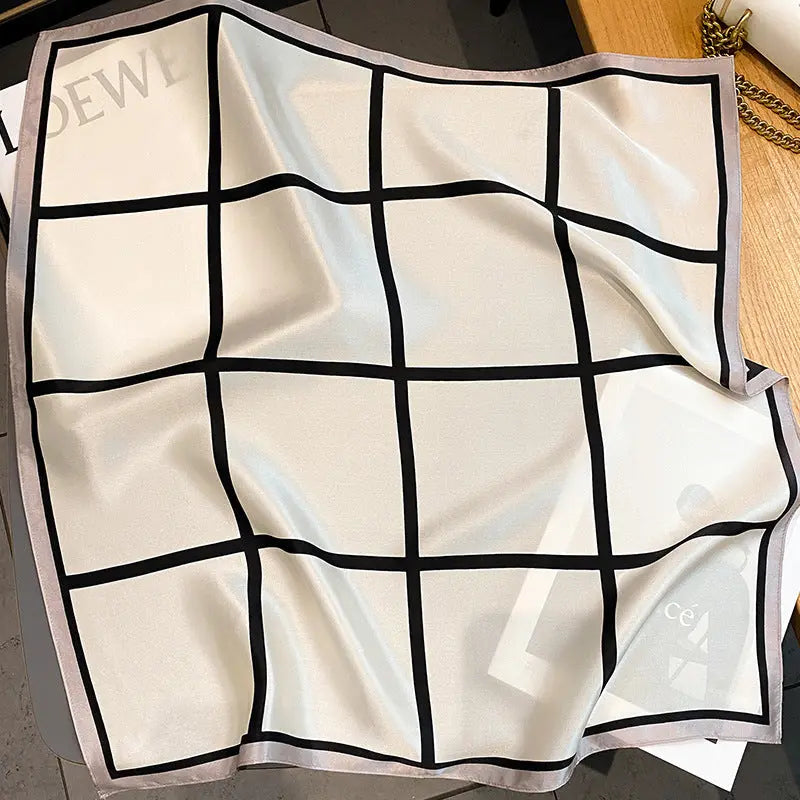 Carré de Soie - ALVA - Coeur de Foulard