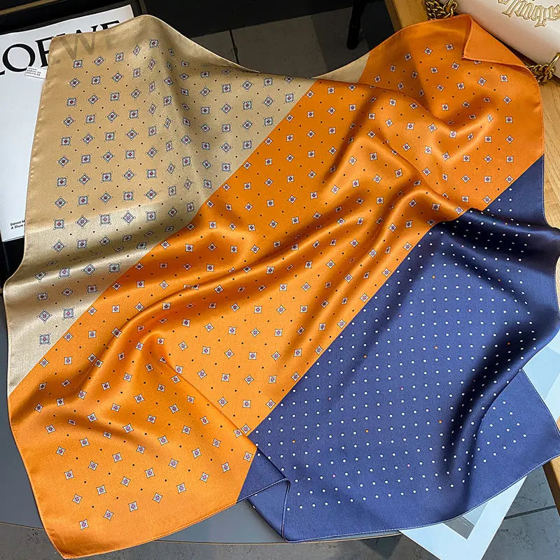 Carré de Soie - ANNIKA - Coeur de Foulard