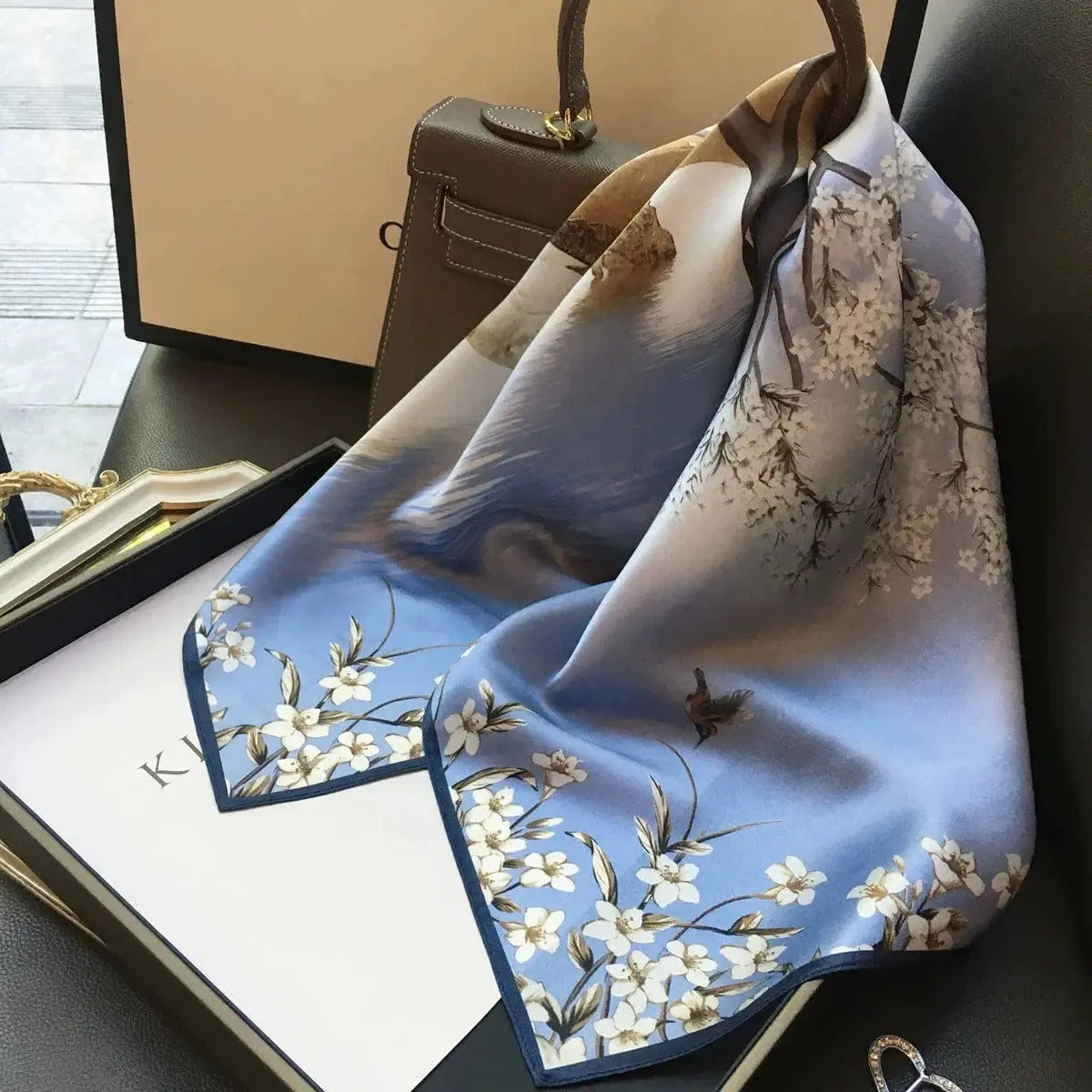 Carré de Soie - HAN - Coeur de Foulard