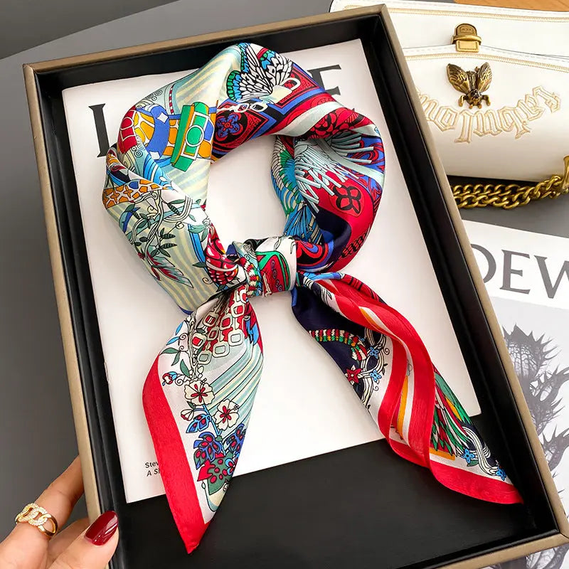 Carré de Soie - HELGA - Coeur de Foulard