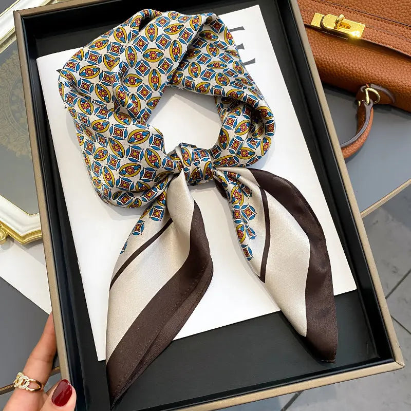 Carré de Soie - IDUNN - Coeur de Foulard