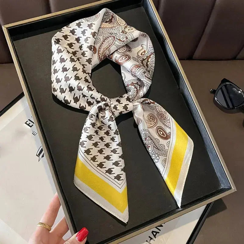 Carré de Soie - JIA- Coeur de Foulard