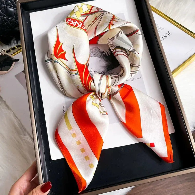 Carré de Soie - JUNI - Coeur de Foulard