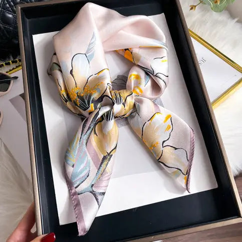 Carré de Soie - KIRSTEN - Coeur de Foulard