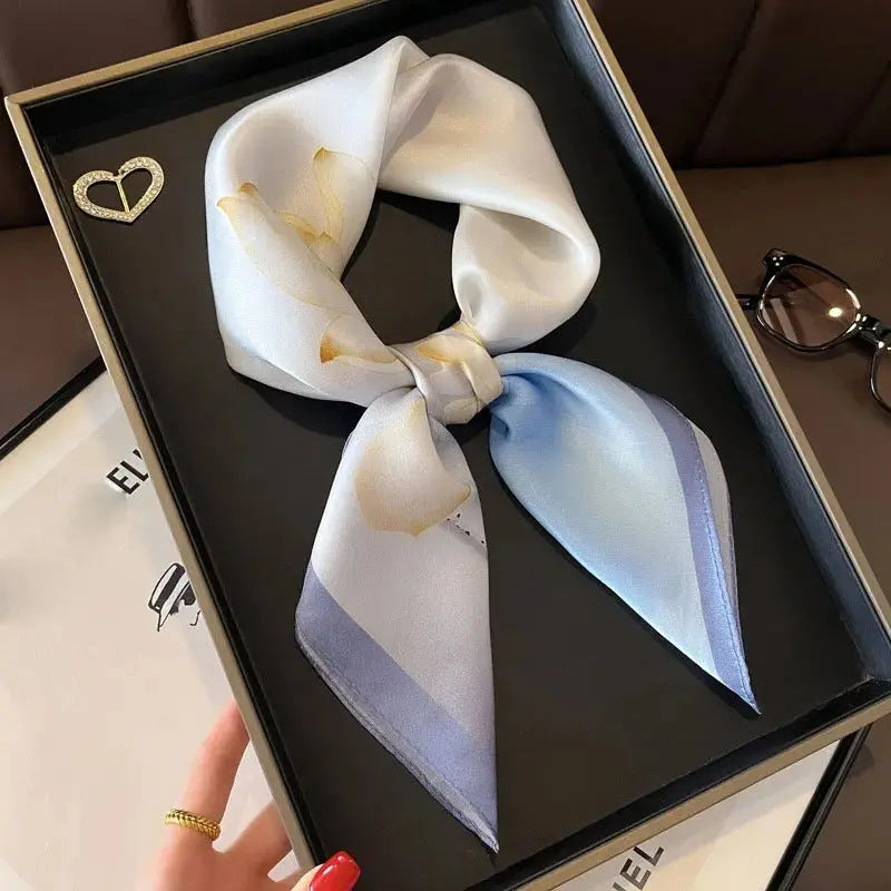 Carré de Soie - MEI - Coeur de Foulard