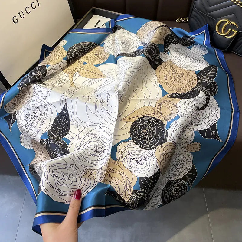 Carré Soie - AKSINYA- Coeur de Foulard