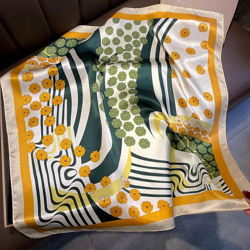 Carré Soie - AKULINA - Coeur de Foulard