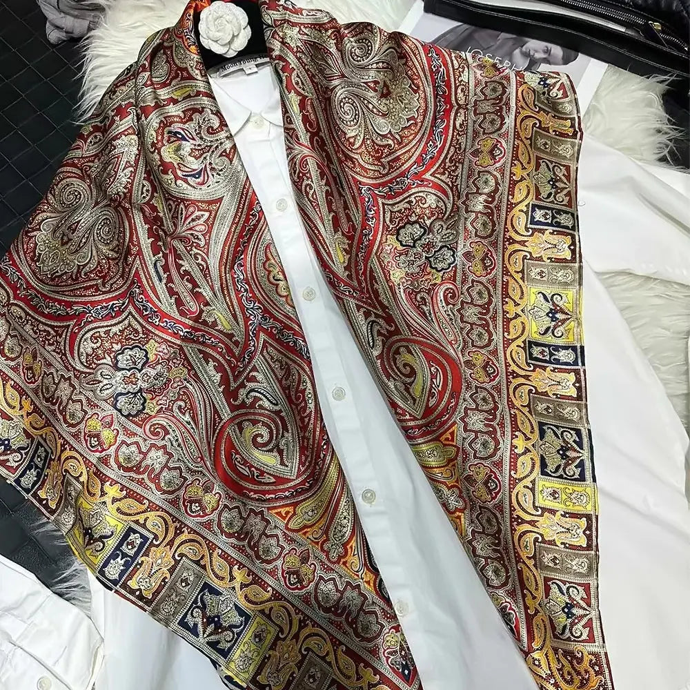 Foulard Carré Soie Femme ALBANE blanc1 - Coeur de Foulard