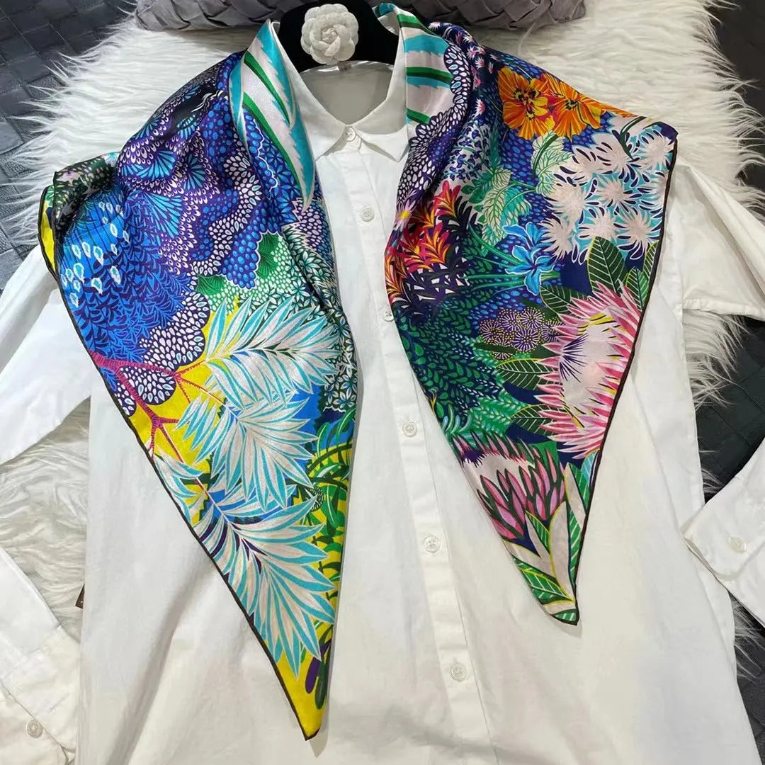 Foulard Carré Soie Femme Multicolore à motifs BERTILLE Coeur de Foulard