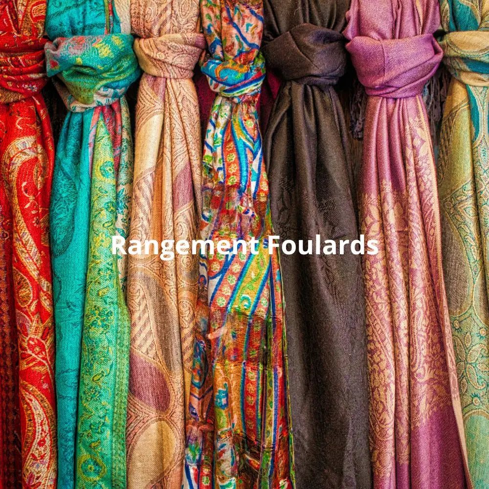 Comment-ranger-ses-foulards Coeur de Foulard