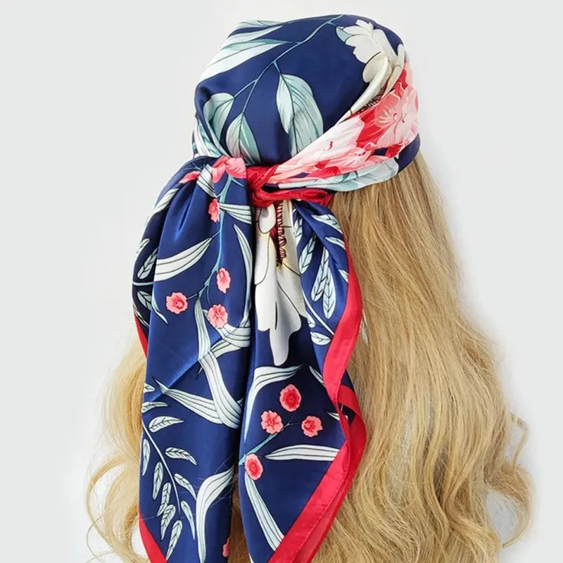 Foulard Chimio Carré Femme Bleu Marine HELOISE Coeur de Foulard