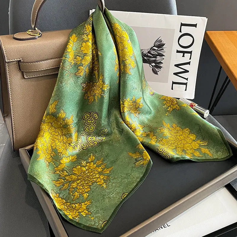 Carré de Soie - GULLA - Coeur de Foulard