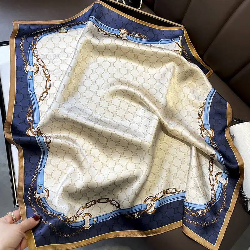 Carré Soie - ALEKSANDRINA - Coeur de Foulard