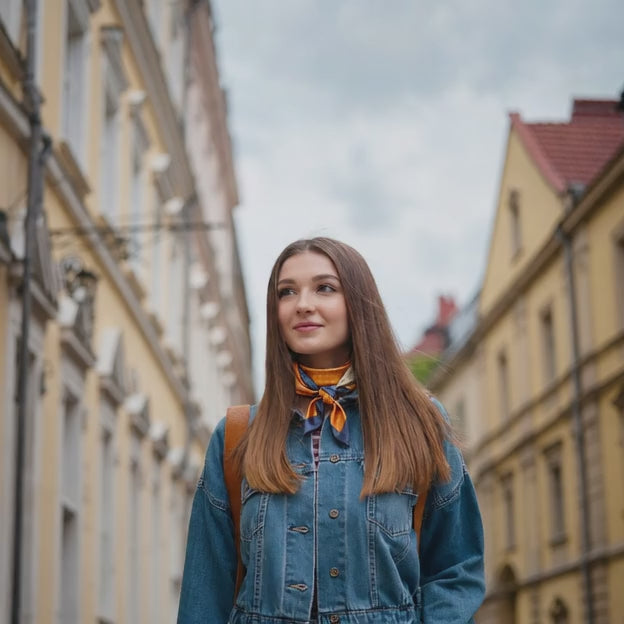 Carré de Soie - ANNIKA - Coeur de Foulard